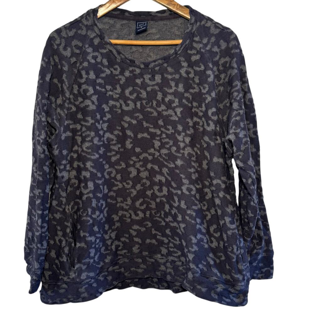Gap Size XL 100% Cotton Burn Out Gray Leopard Print Pullover Sweatshirt Pockets